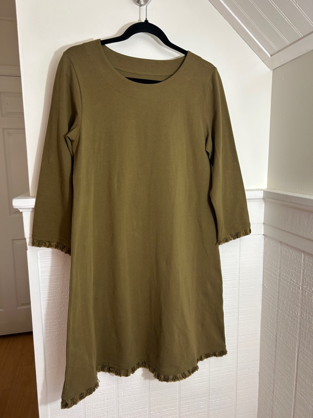 Spartina 449 Island Fringe Dress NWOT in
Olive Green size Medium - Picture 4 of 8